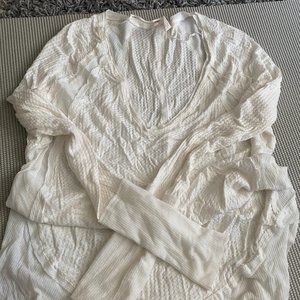 White long sleeve tee shirt